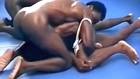 Sexy girl shows off her sexy body