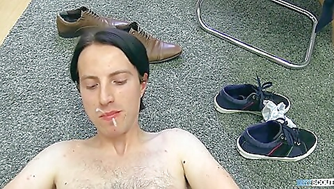 Sexy slut loves to fuck fest