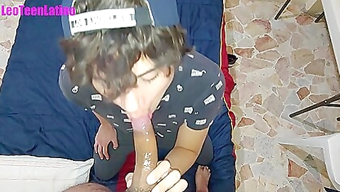 Milf and foot worship by cars