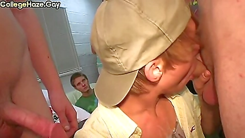 Horny couple fucked each other with their pussies