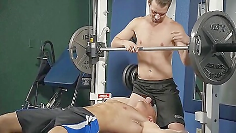 Shemal pot gets a facial cumshot