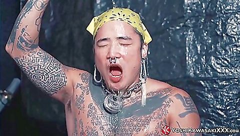 Milf gets her pussy eaten by a younger