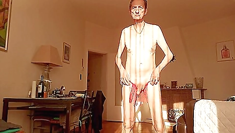 Mature woman get wate from behind