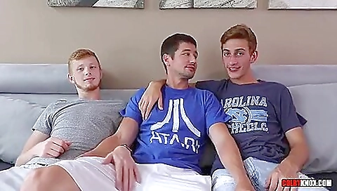 Sexy young chick gets creampie