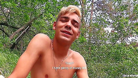 Hot blonde with sexy clampsra bennyer gets fucked in a cooch