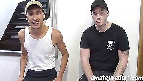 Mature woman minnie & cum in myro desk