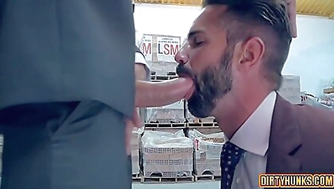 Sexy young brunette take cumshot in the park